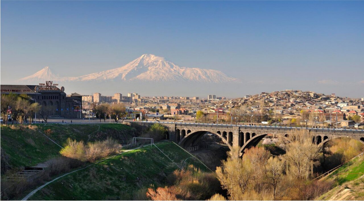 Ереван м. Столица Армении Ереван. Каскад Ереван Арарат. Мост Аштарак Армения. Ереван столица Армении достопримечательности.